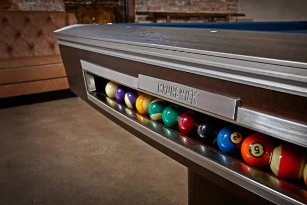 BRUNSWICK GOLD CROWN VI - 9 Foot