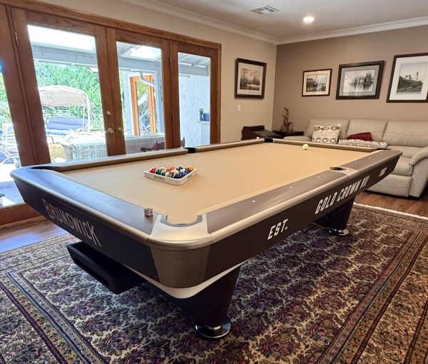 "NEW!" Brunswick Billiards Gold Crown VII Pool Table
