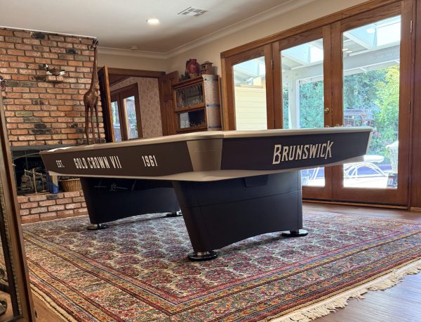 "NEW!" Brunswick Billiards Gold Crown VII Pool Table