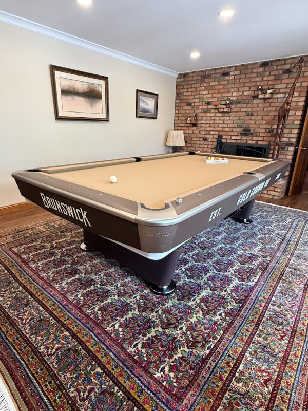 "NEW!" Brunswick Billiards Gold Crown VII Pool Table