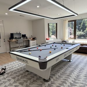 "NEW!" BRUNSWICK BILLIARDS GOLD CROWN VII POOL TABLE