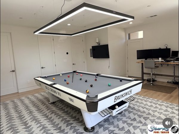"NEW!" Brunswick Billiards Gold Crown VII Pool Table